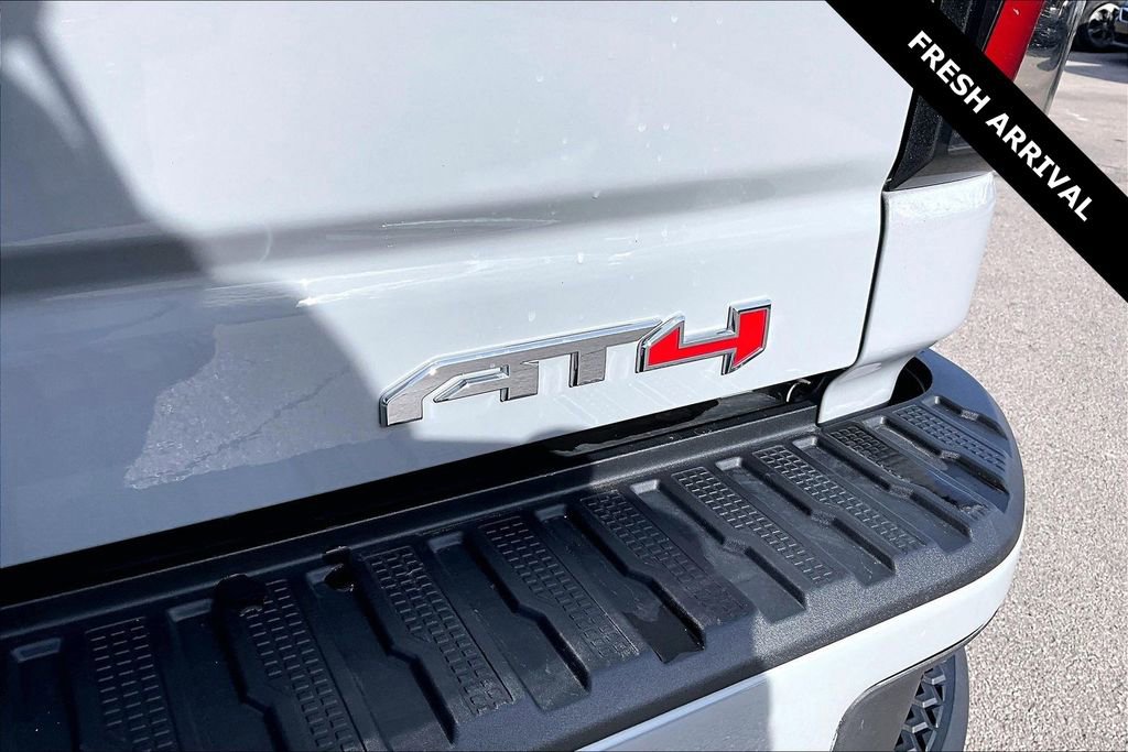Used 2025 GMC Sierra 2500 AT4 w/ AT4 Premium Plus Package image 24