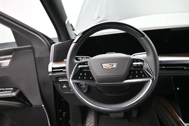 Certified 2026 Cadillac Escalade Platinum Sport w/ LPO, ONYX Package AWD/4WD image 28