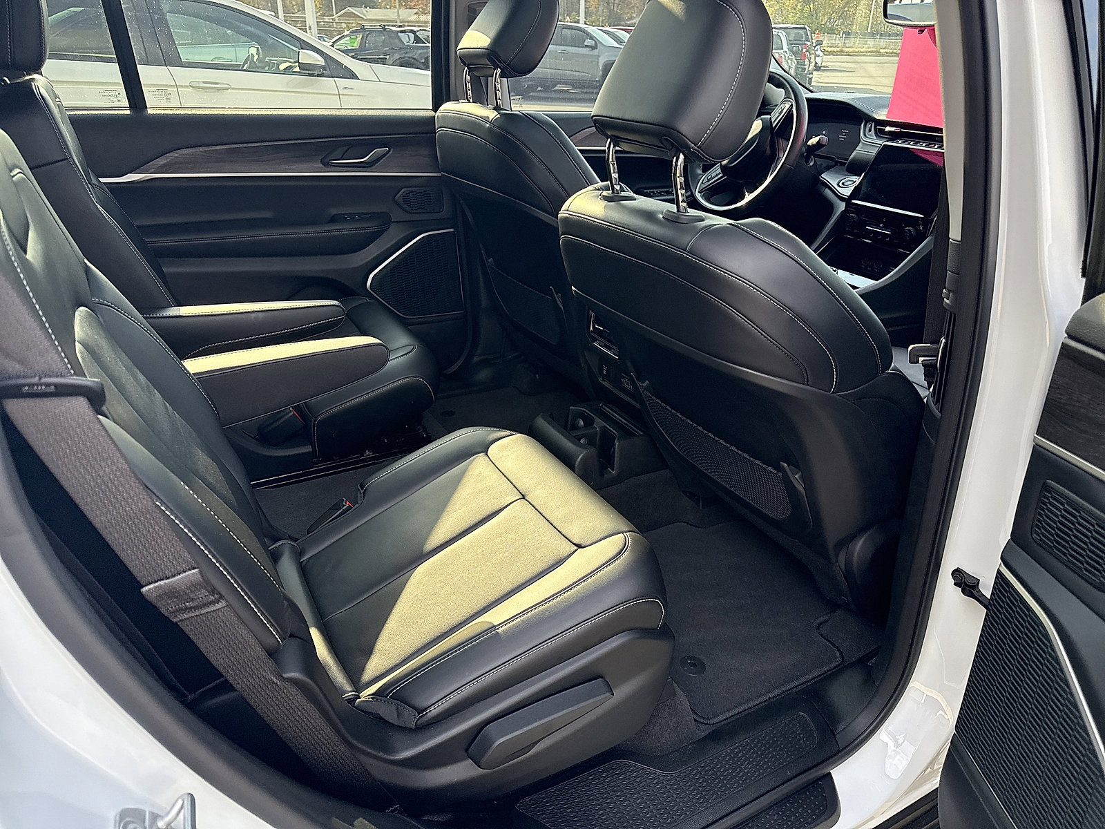 Used 2021 Jeep Grand Cherokee L Limited image 11