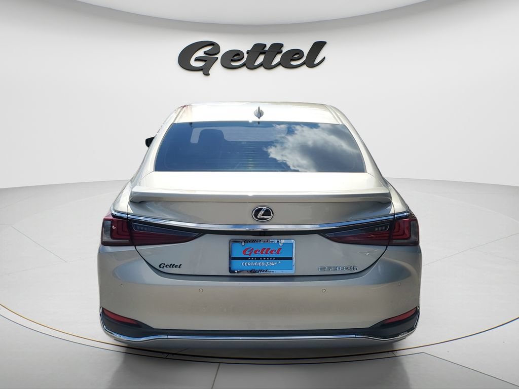 Used 2024 Lexus ES 300h Ultra Luxury w/ Accessory Package (Z2) FWD image 6