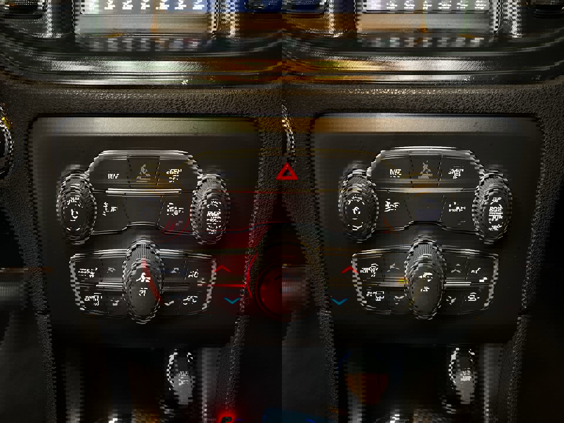 Used 2021 Dodge Charger SXT w/ Blacktop Package image 84