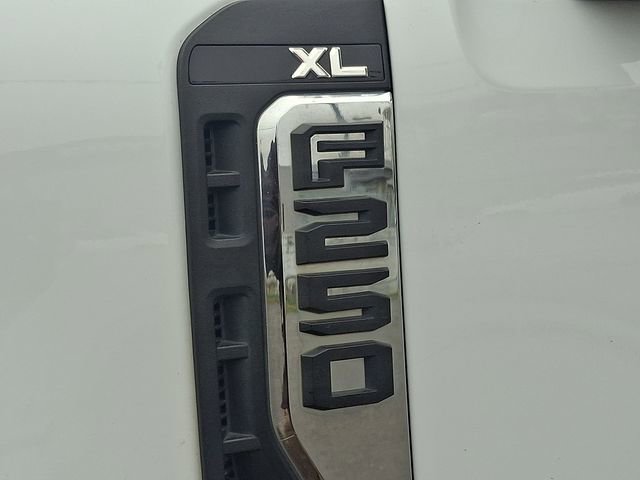 Used 2023 Ford F250 XL w/ XL Off-Road Package image 30