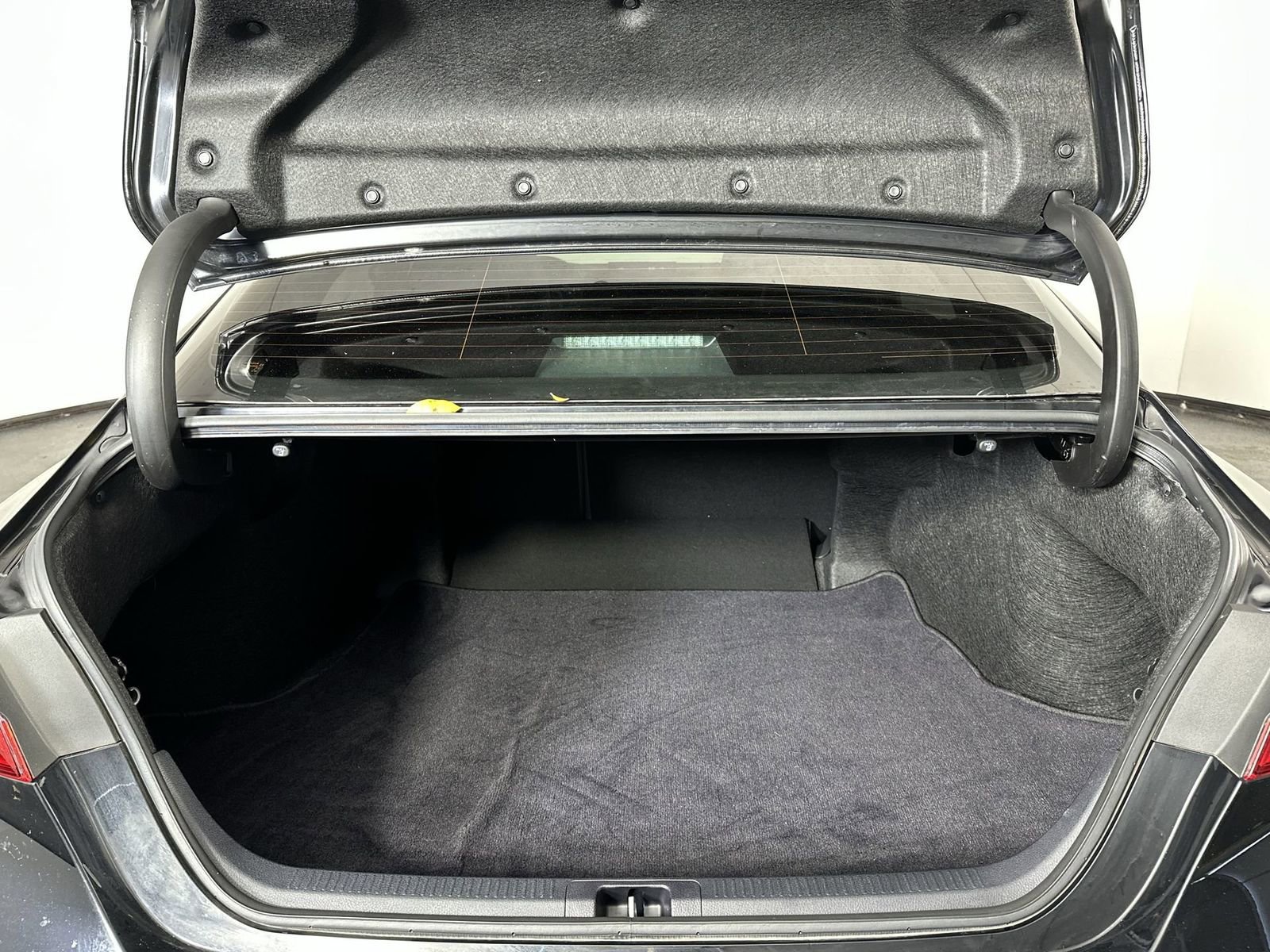 Used 2023 Toyota Camry XSE w/ Navigation Package image 29