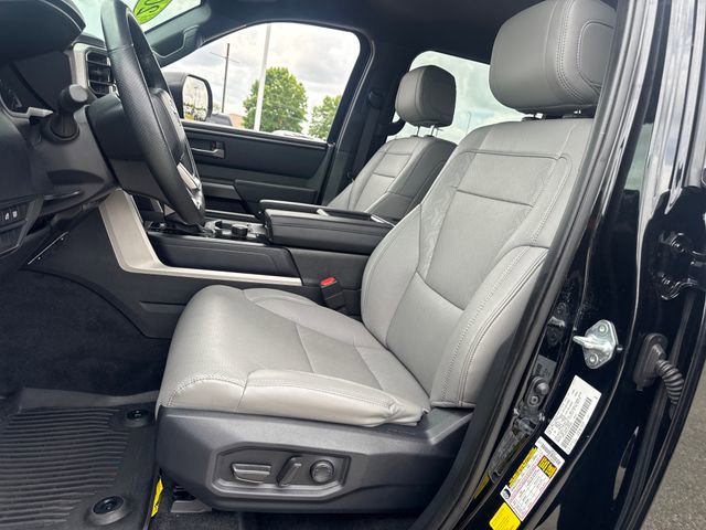 Used 2025 Toyota Tundra SR5 w/ SR5 Premium Package RWD image 17