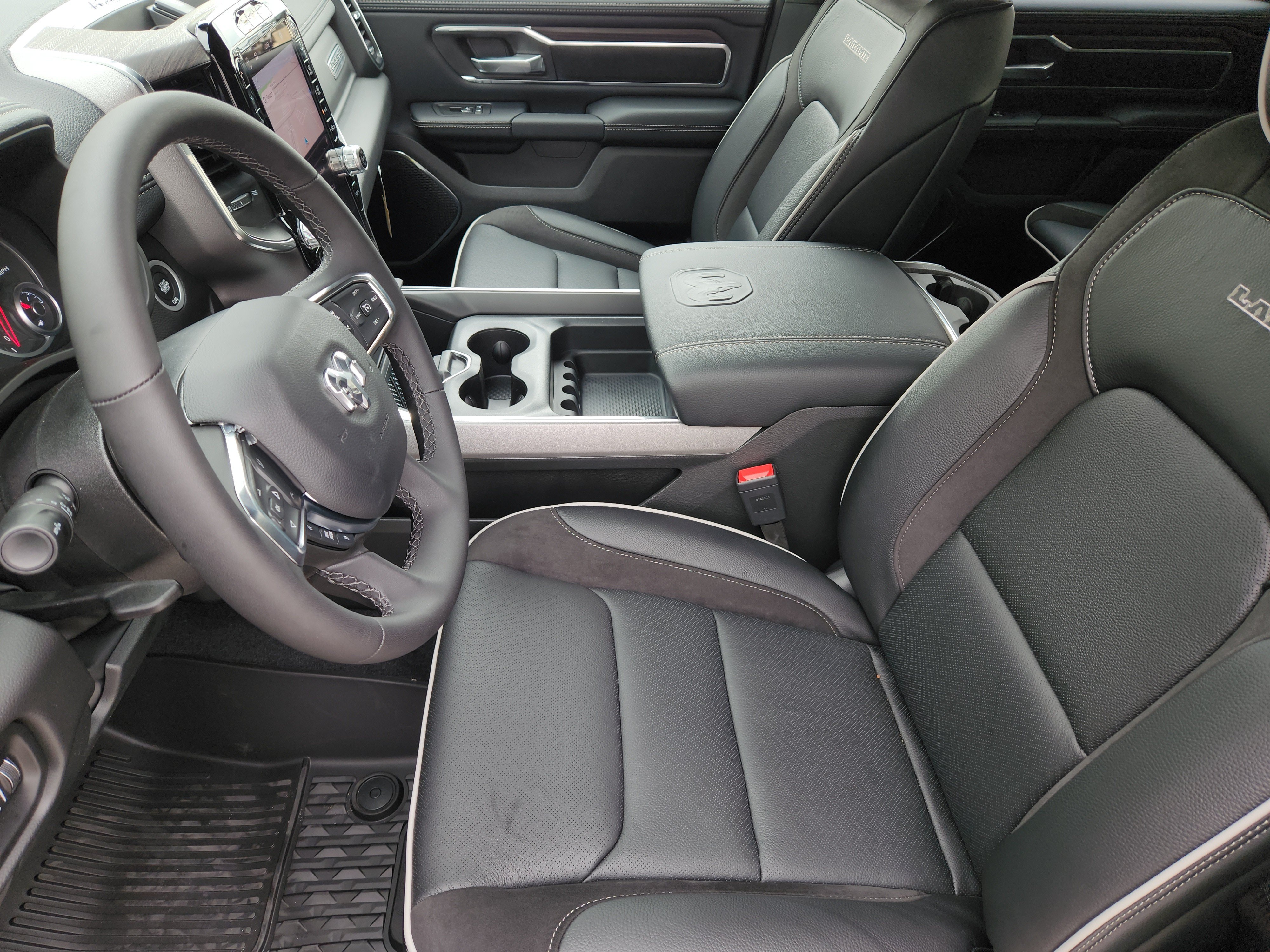 New 2027 RAM 1500 Laramie w/ Laramie Southwest Edition AWD/4WD image 12