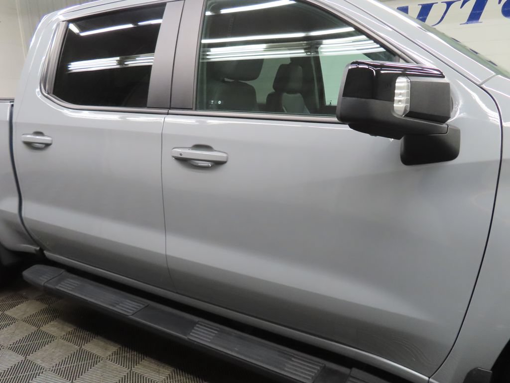 Used 2025 Chevrolet Silverado 1500 RST AWD/4WD image 41