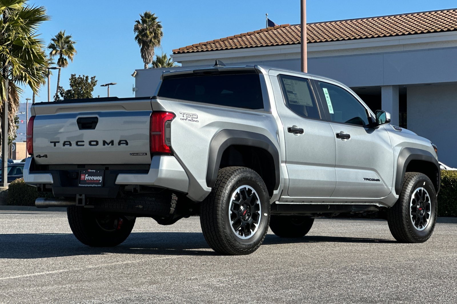 New 2025 Toyota Tacoma TRD Off-Road image 4