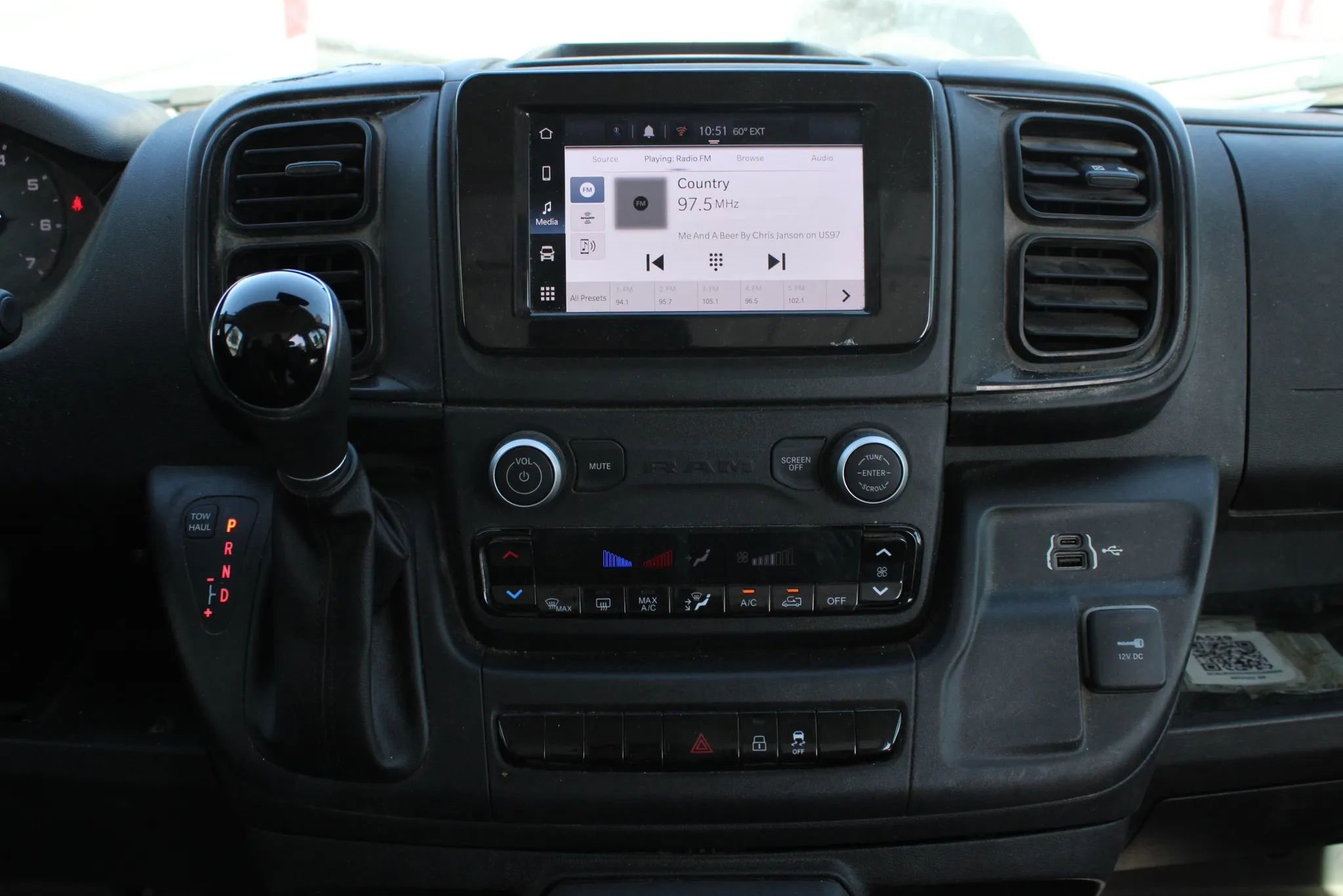 Used 2023 RAM ProMaster 2500 image 24