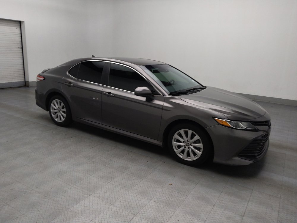 Used 2020 Toyota Camry LE image 11