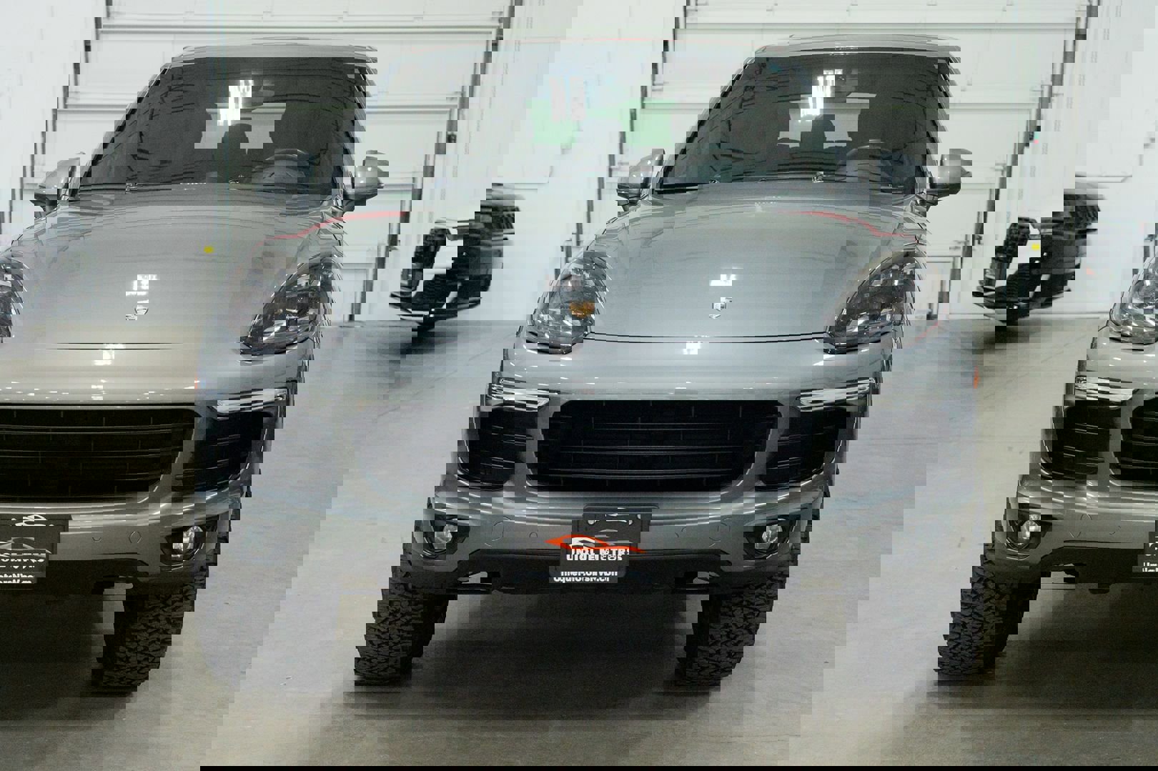 Used 2016 Porsche Cayenne image 2