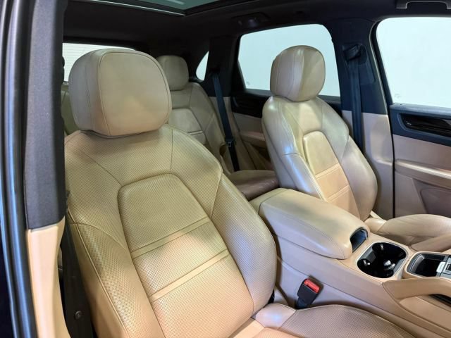 Used 2019 Porsche Cayenne AWD/4WD image 27