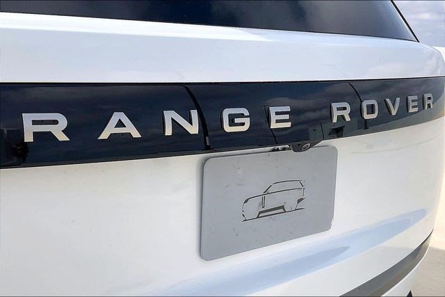New 2026 Land Rover Range Rover SE image 9
