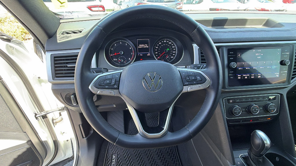 Used 2020 Volkswagen Atlas Cross Sport SE w/ Panoramic Sunroof Package FWD image 27