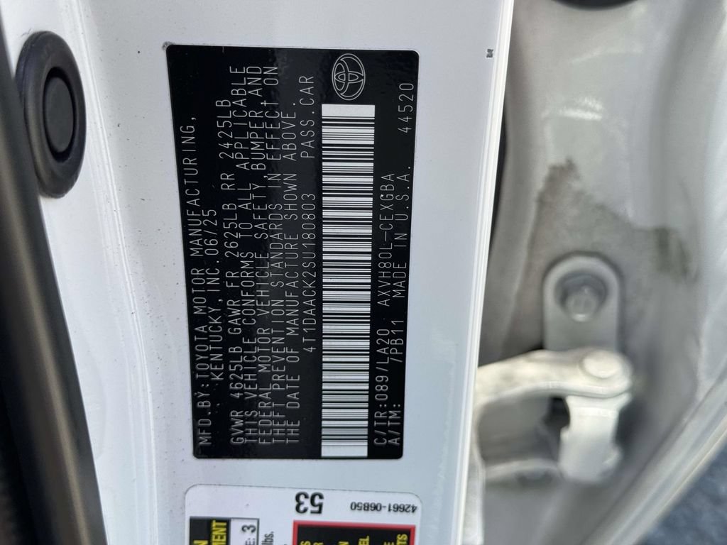 Used 2025 Toyota Camry XLE FWD image 17