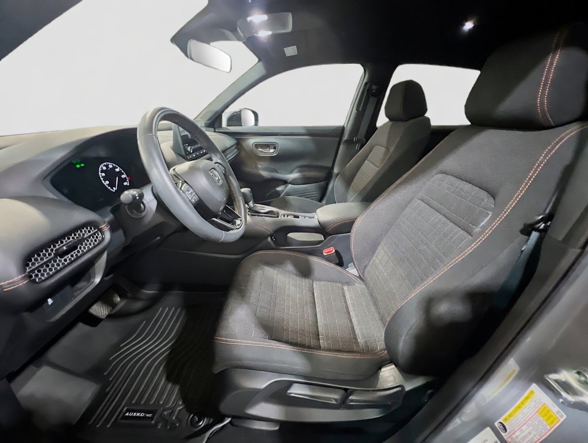 Used 2024 Honda HR-V Sport image 14