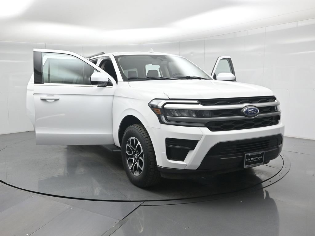Used 2024 Ford Expedition Max XLT image 34