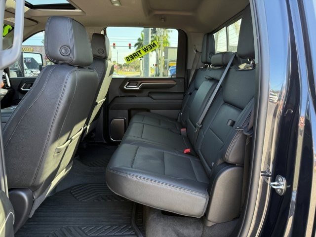 Used 2024 GMC Sierra 2500 Denali w/ Denali Reserve Package image 17