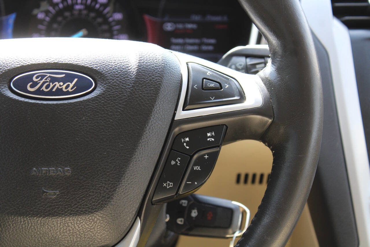 Used 2014 Ford Fusion SE w/ Equipment Group 202A image 40