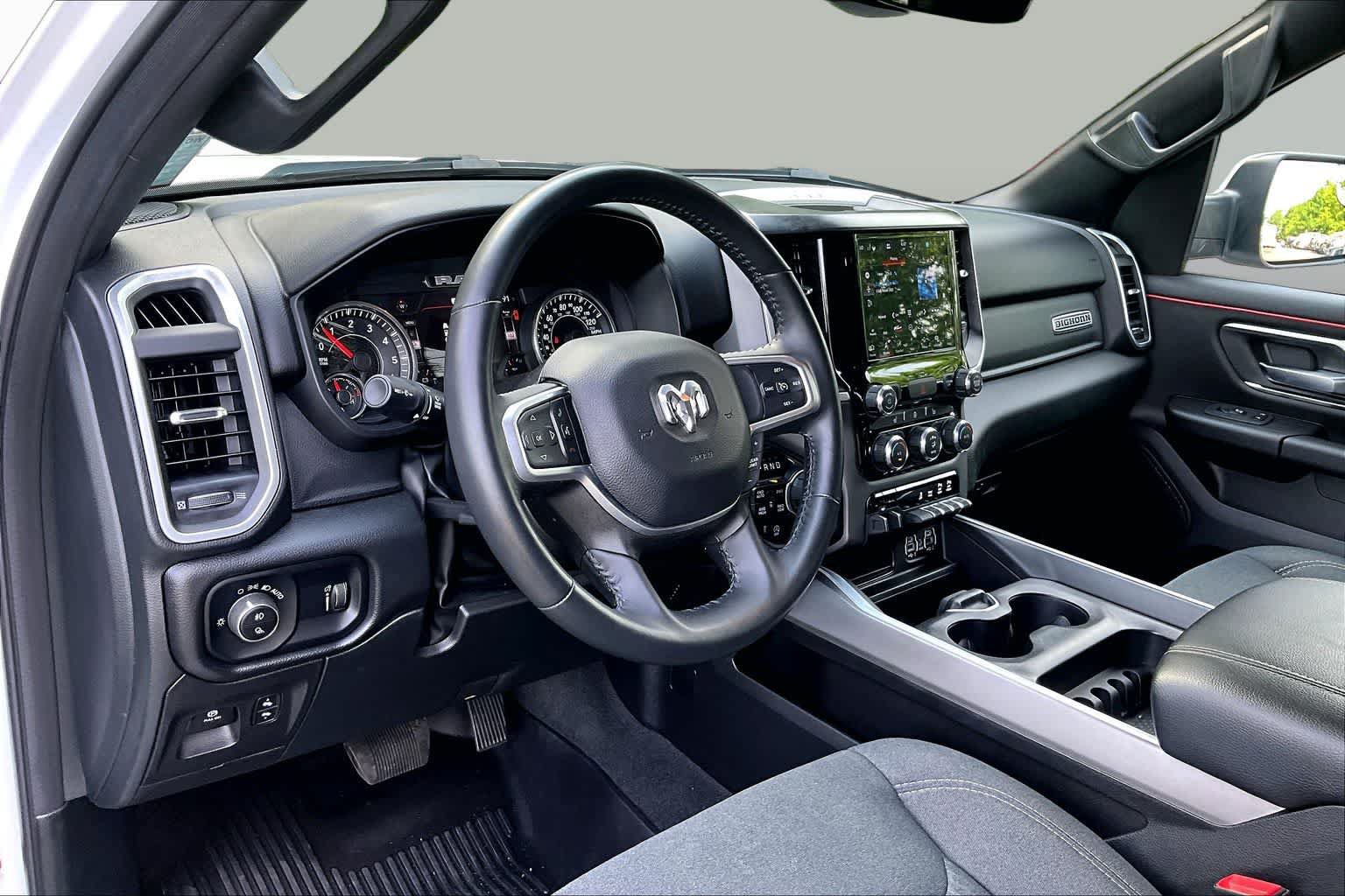 Used 2022 RAM 1500 Big Horn AWD/4WD image 16