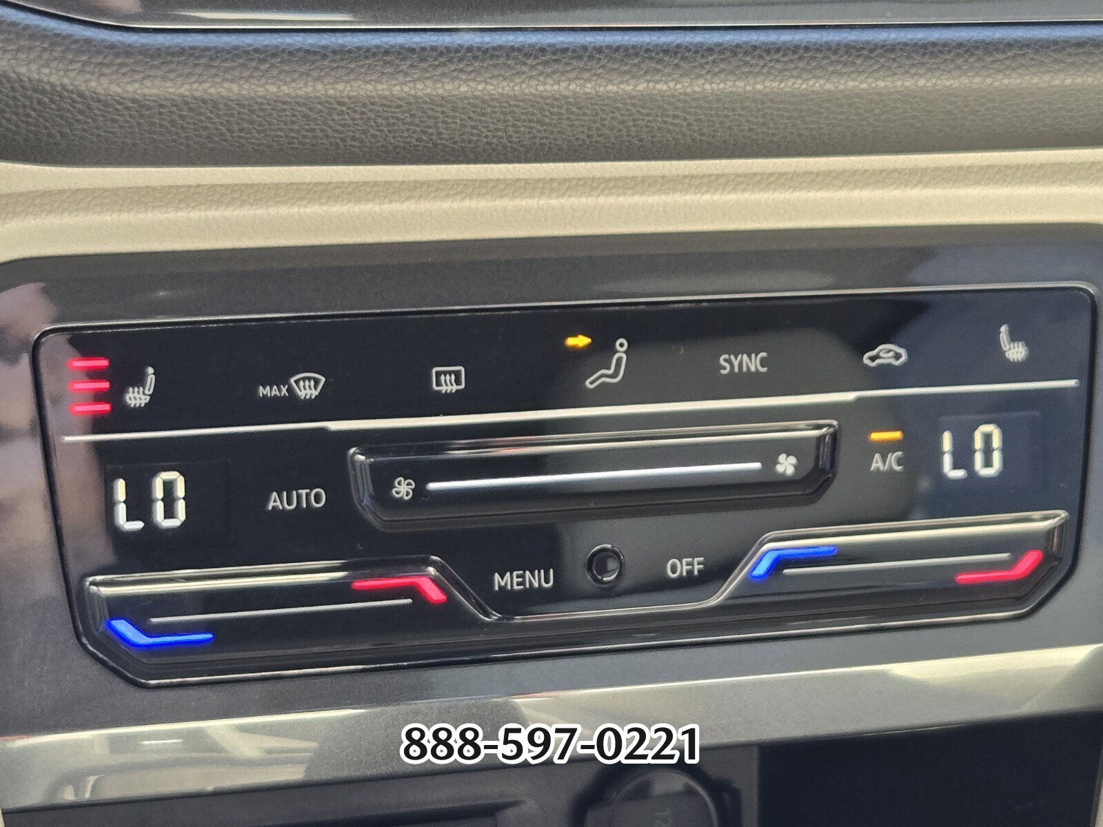 Used 2023 Volkswagen Tiguan SE image 20