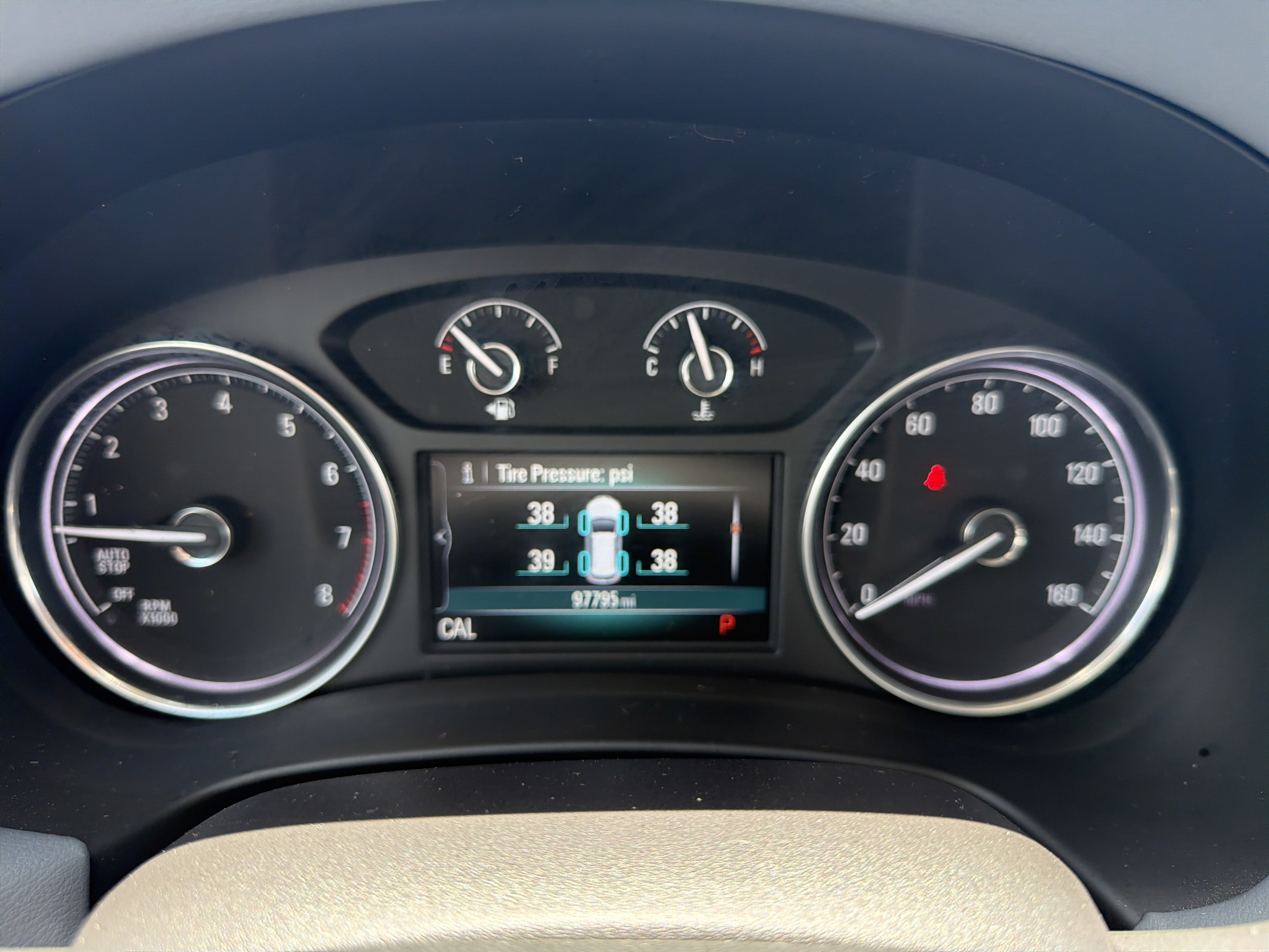 Used 2018 Buick Enclave Essence FWD image 35