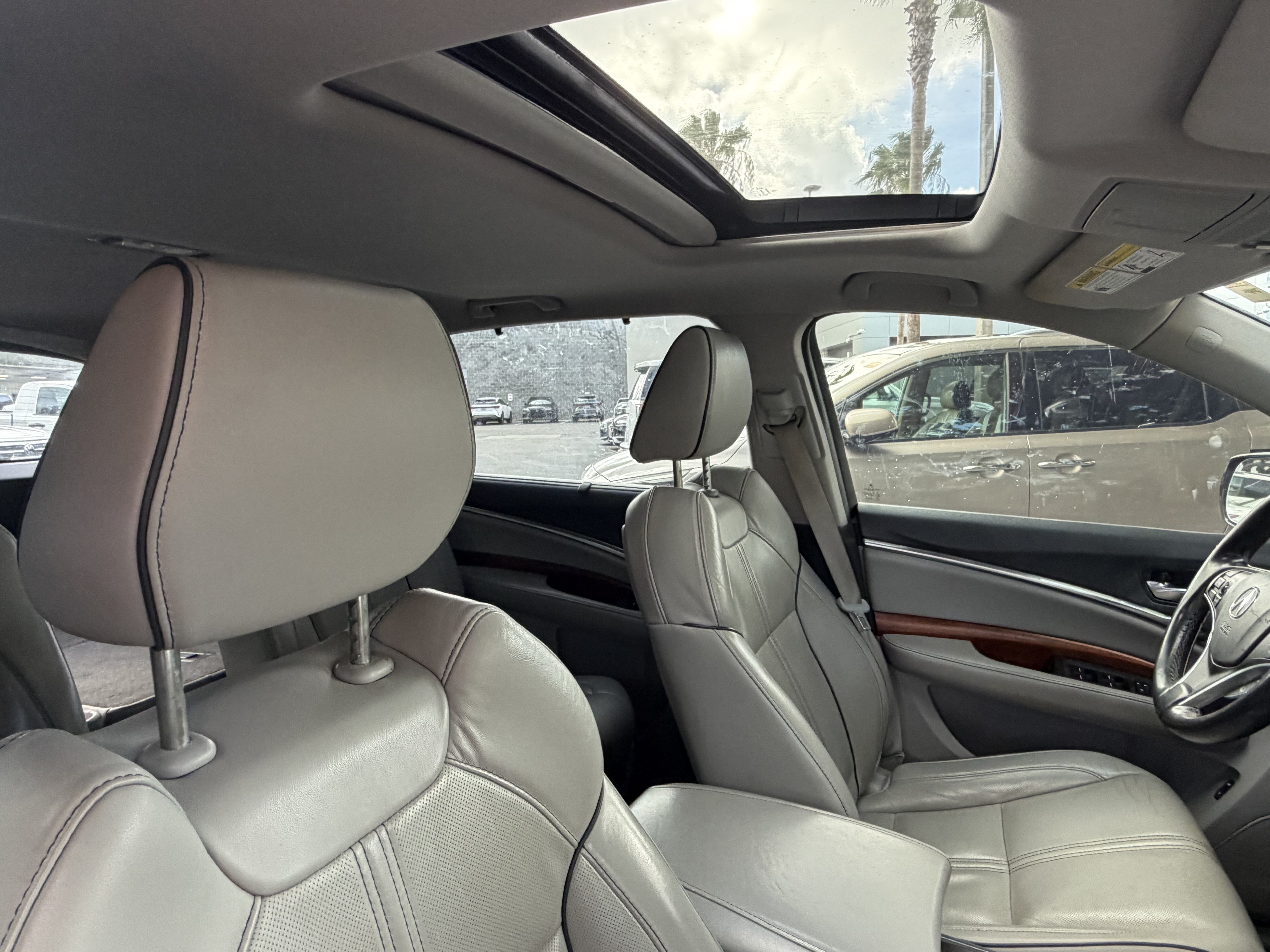 Used 2018 Acura MDX FWD w/ Advance Package image 44