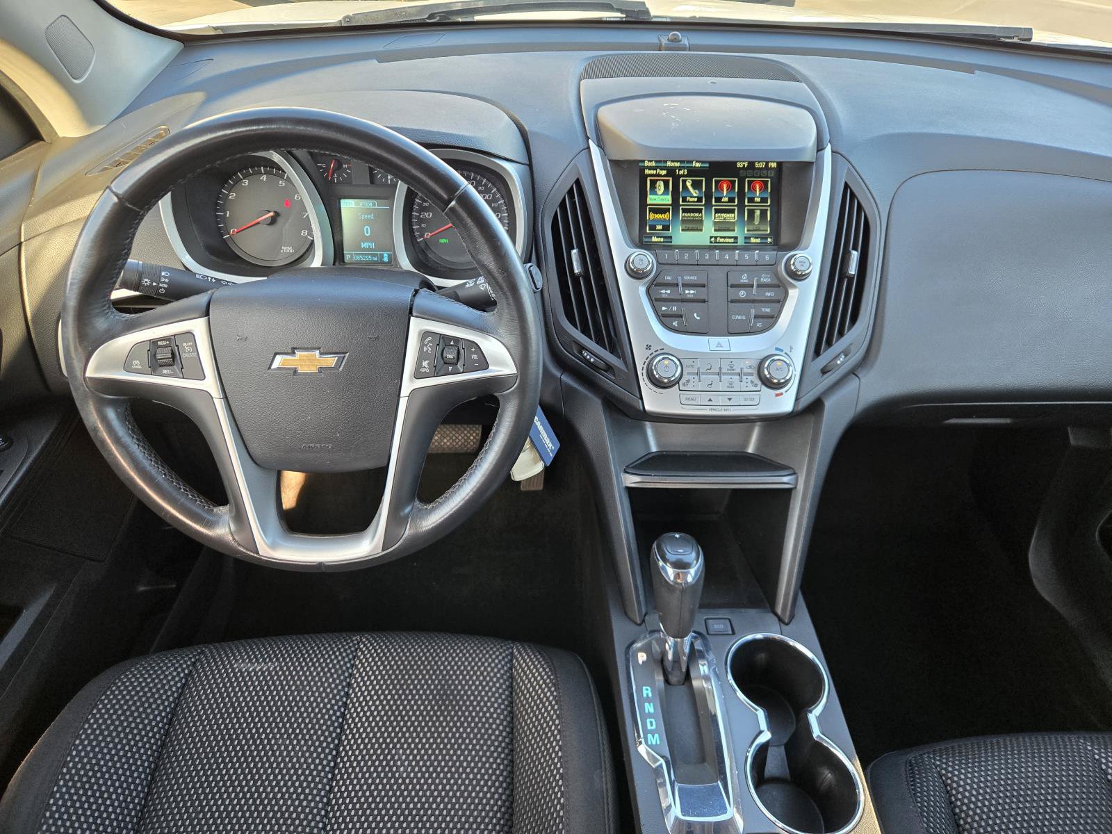 Used 2017 Chevrolet Equinox LT w/ Convenience Package FWD image 6