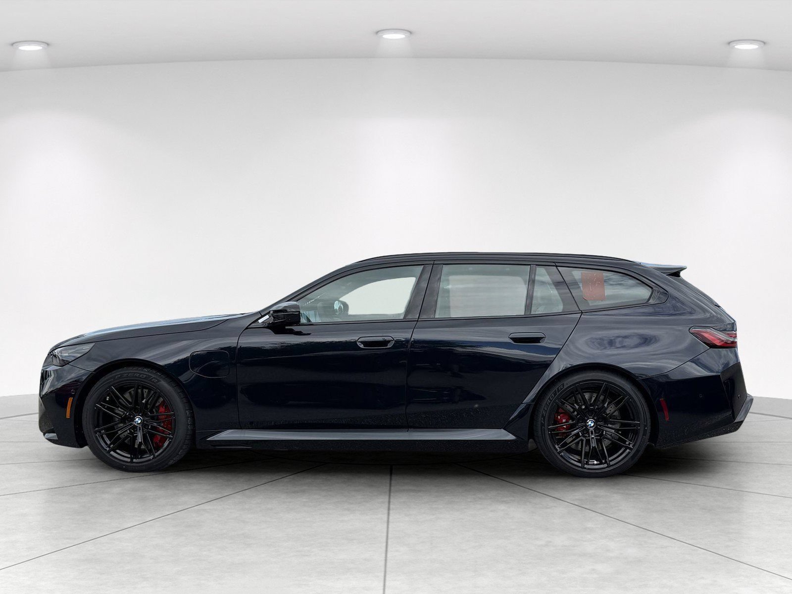 New 2027 BMW M5 Touring AWD/4WD image 6