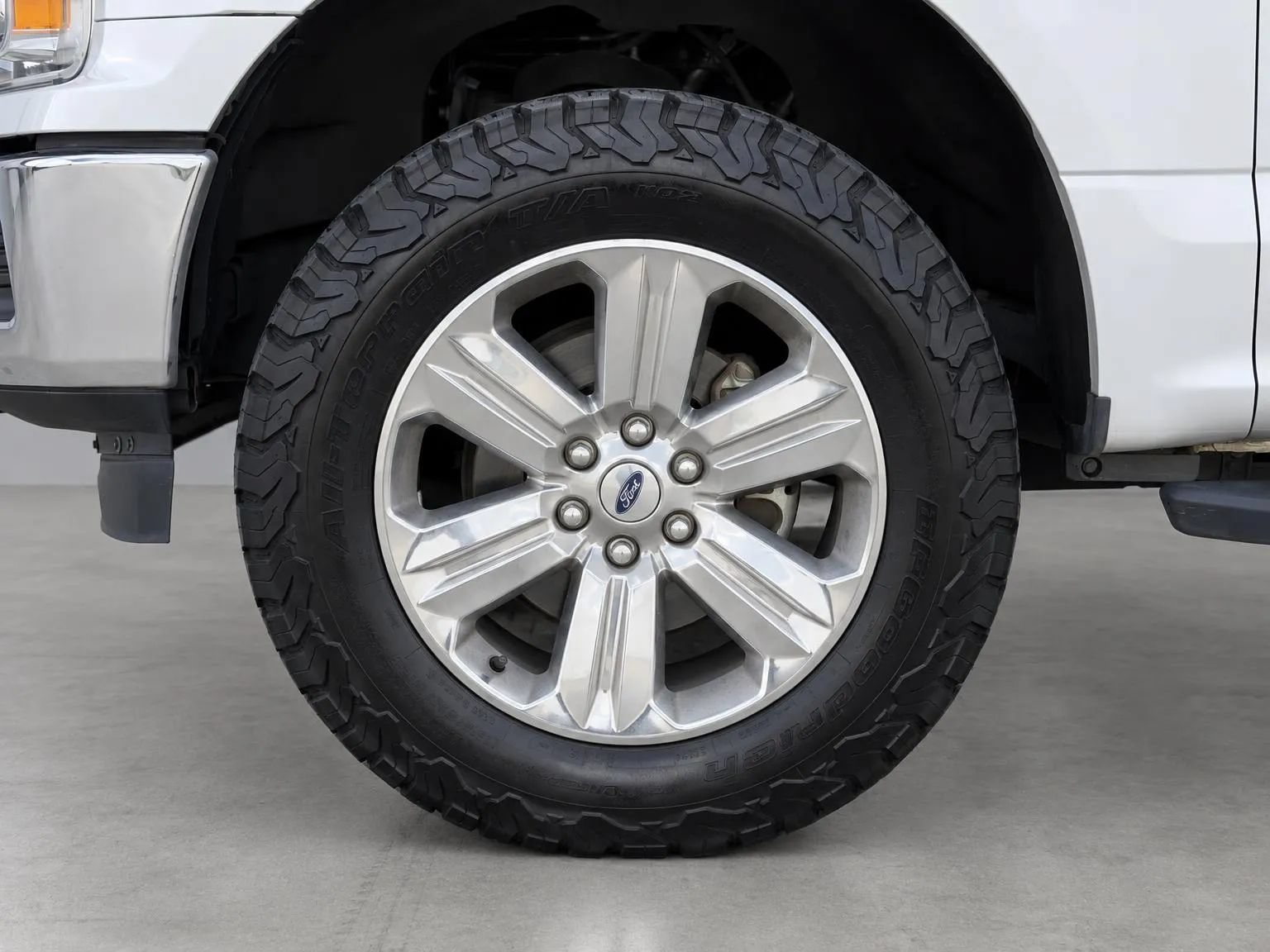 Used 2019 Ford F150 XLT w/ Equipment Group 302A Luxury AWD/4WD image 41