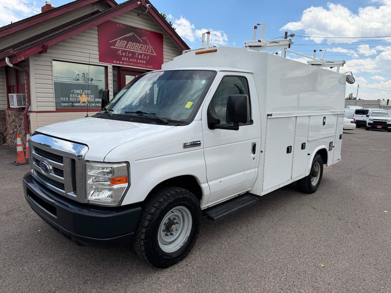 Used 2017 Ford E-350 and Econoline 350 Super Duty RWD image 4