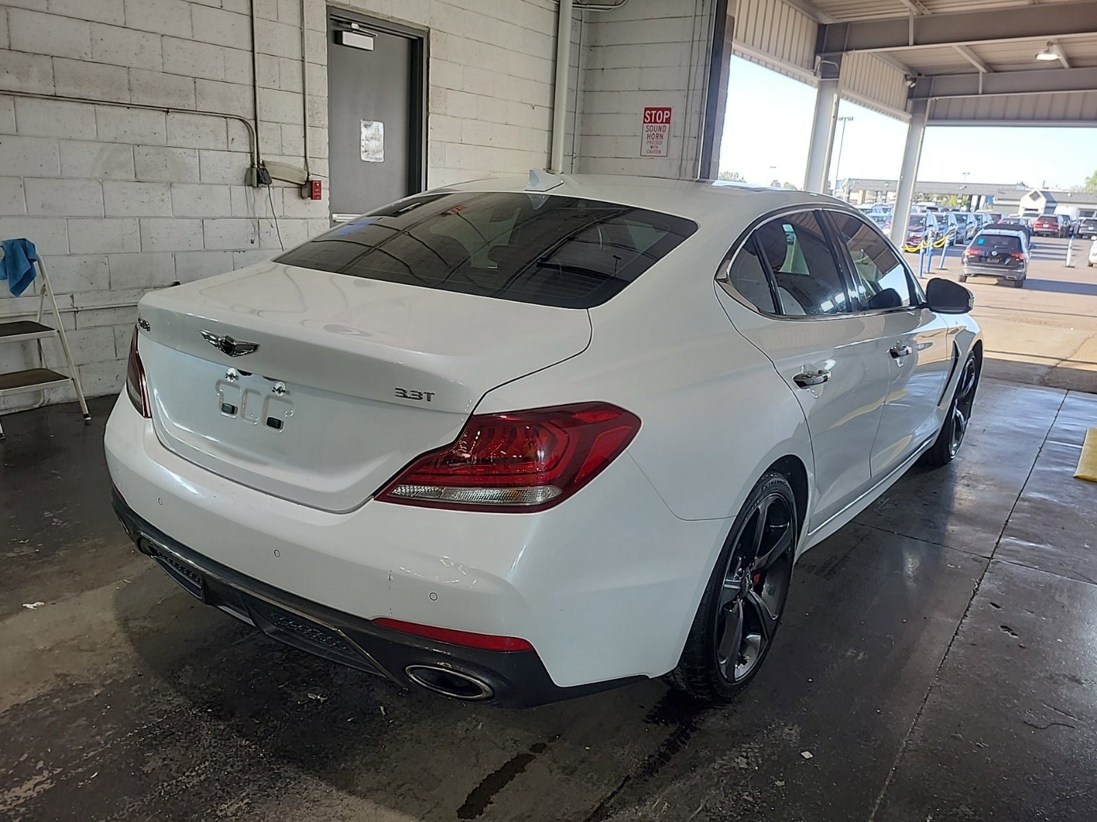 Used 2019 Genesis G70 3.3T Advanced w/ Sport Package RWD image 4