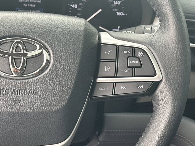 Certified 2024 Toyota Sienna XLE w/ XLE Plus Package FWD image 16