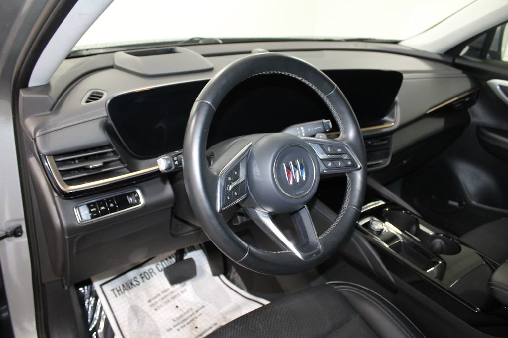 Used 2024 Buick Envision Avenir image 23