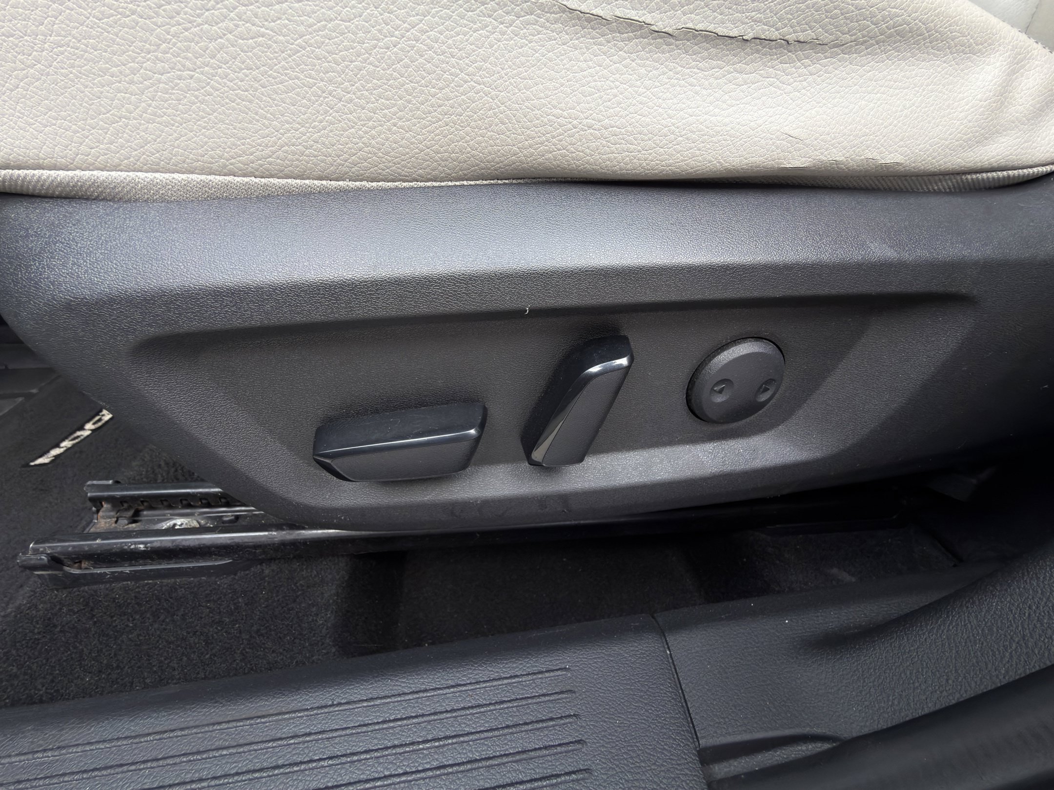 Used 2021 Nissan Rogue SL AWD/4WD image 24