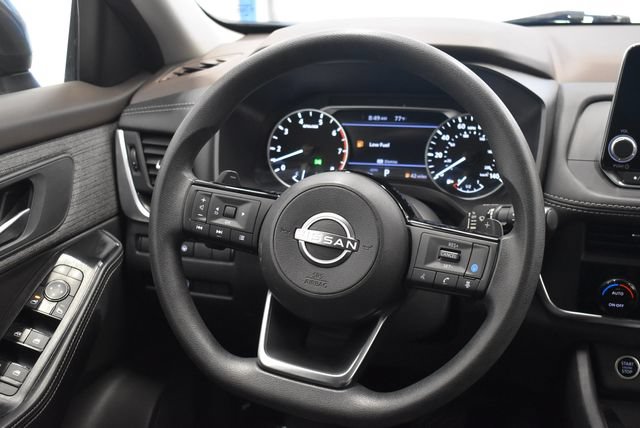 Used 2023 Nissan Rogue SV AWD/4WD image 24