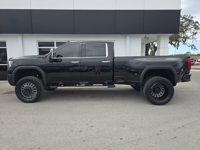 Certified 2026 GMC Sierra 3500 Denali w/ Denali Reserve Package image 4