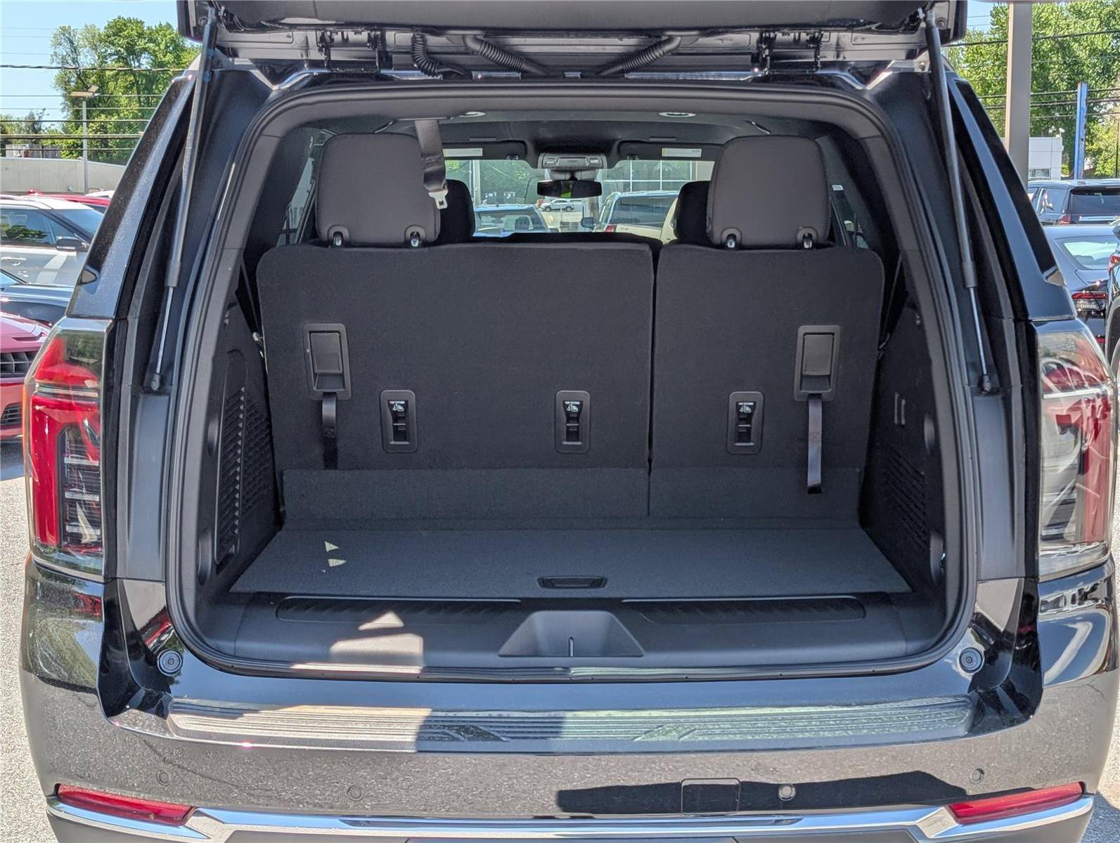 New 2026 Chevrolet Tahoe LS AWD/4WD image 10