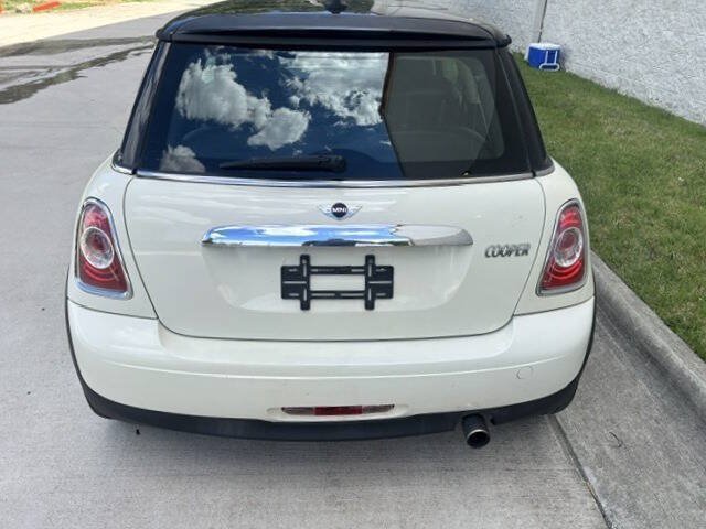 Used 2011 MINI Cooper Hardtop FWD image 17