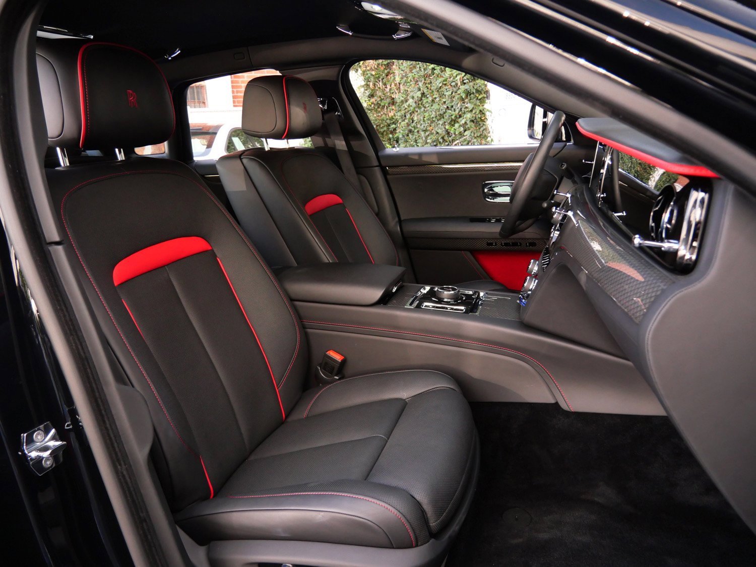 Used 2022 Rolls-Royce Ghost Black Badge image 33