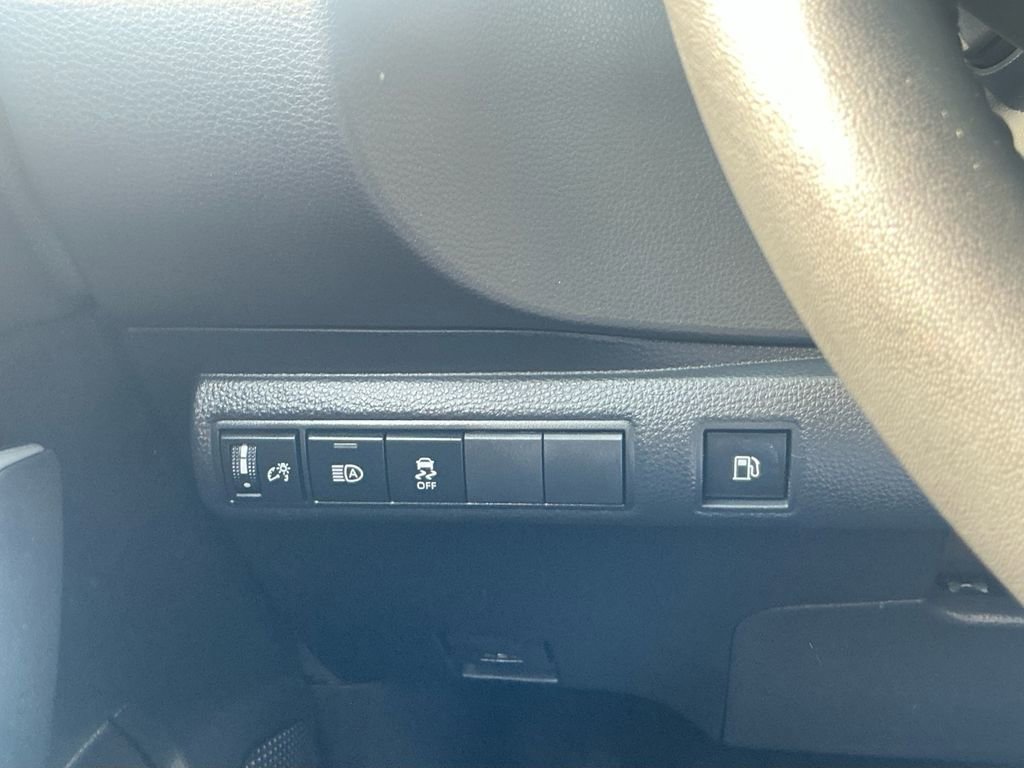 Certified 2025 Toyota Corolla SE image 22