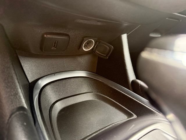 Used 2018 Chevrolet Malibu LT FWD image 27