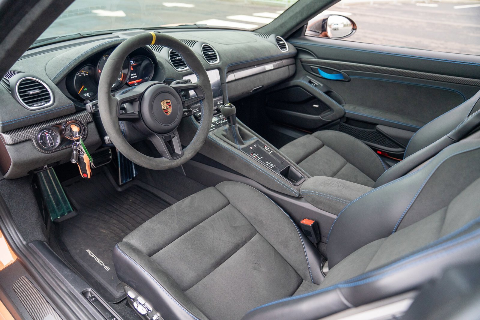 Certified 2025 Porsche 718 Cayman GT4 RS image 4