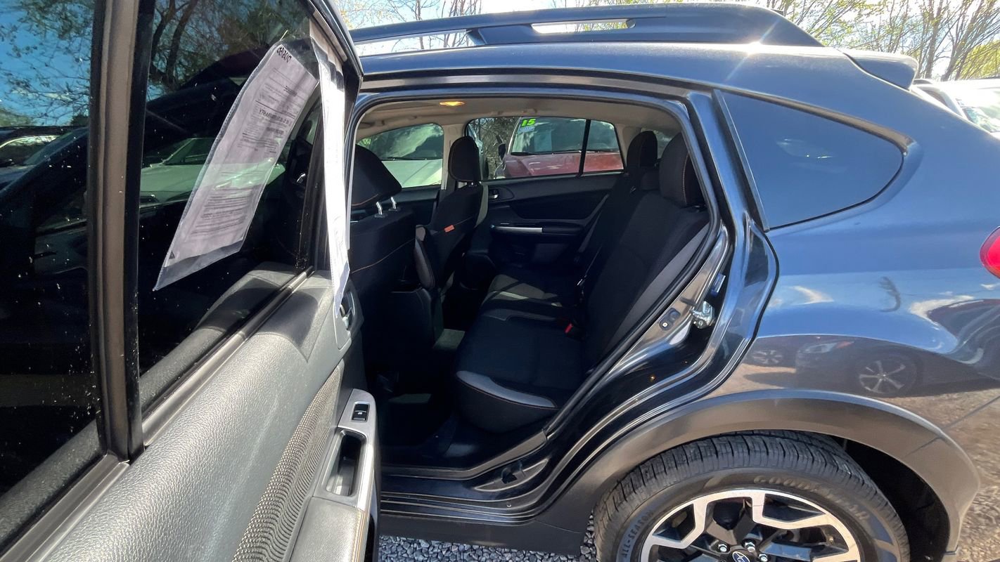 Used 2017 Subaru Crosstrek 2.0i Premium w/ Moonroof Package image 20