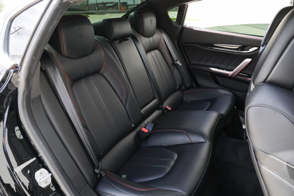Used 2019 Maserati Quattroporte S GranSport RWD image 24