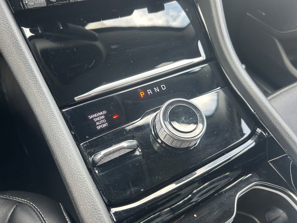 Used 2022 Jeep Grand Cherokee Limited image 20