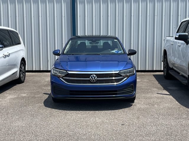 Used 2024 Volkswagen Jetta SE FWD image 7