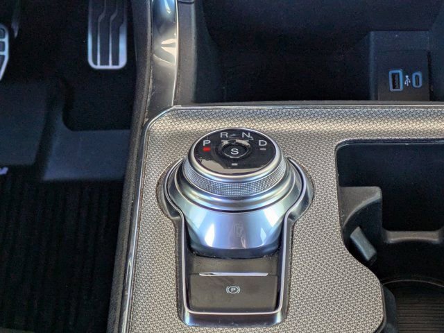 Used 2021 Ford Edge ST image 17