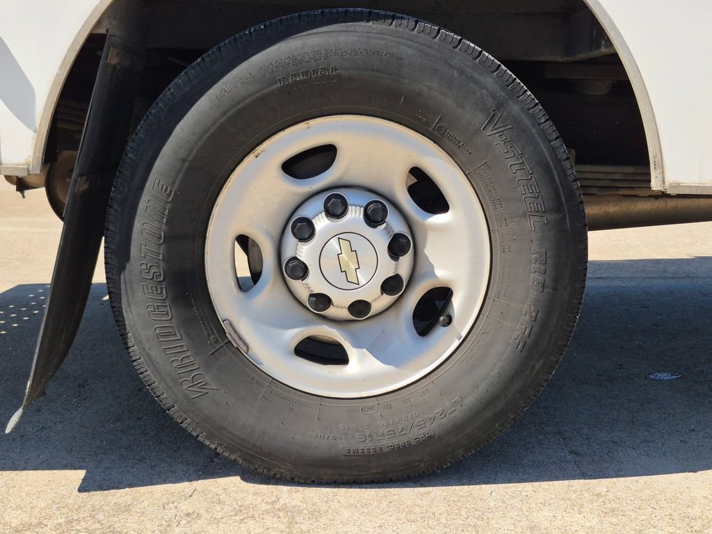 Used 2020 Chevrolet Express 3500 w/ Power Convenience Package RWD image 18