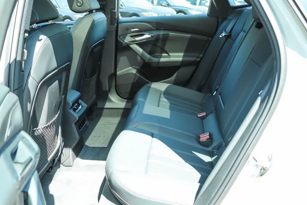 New 2027 Audi A6 e-tron Premium Plus AWD/4WD image 18