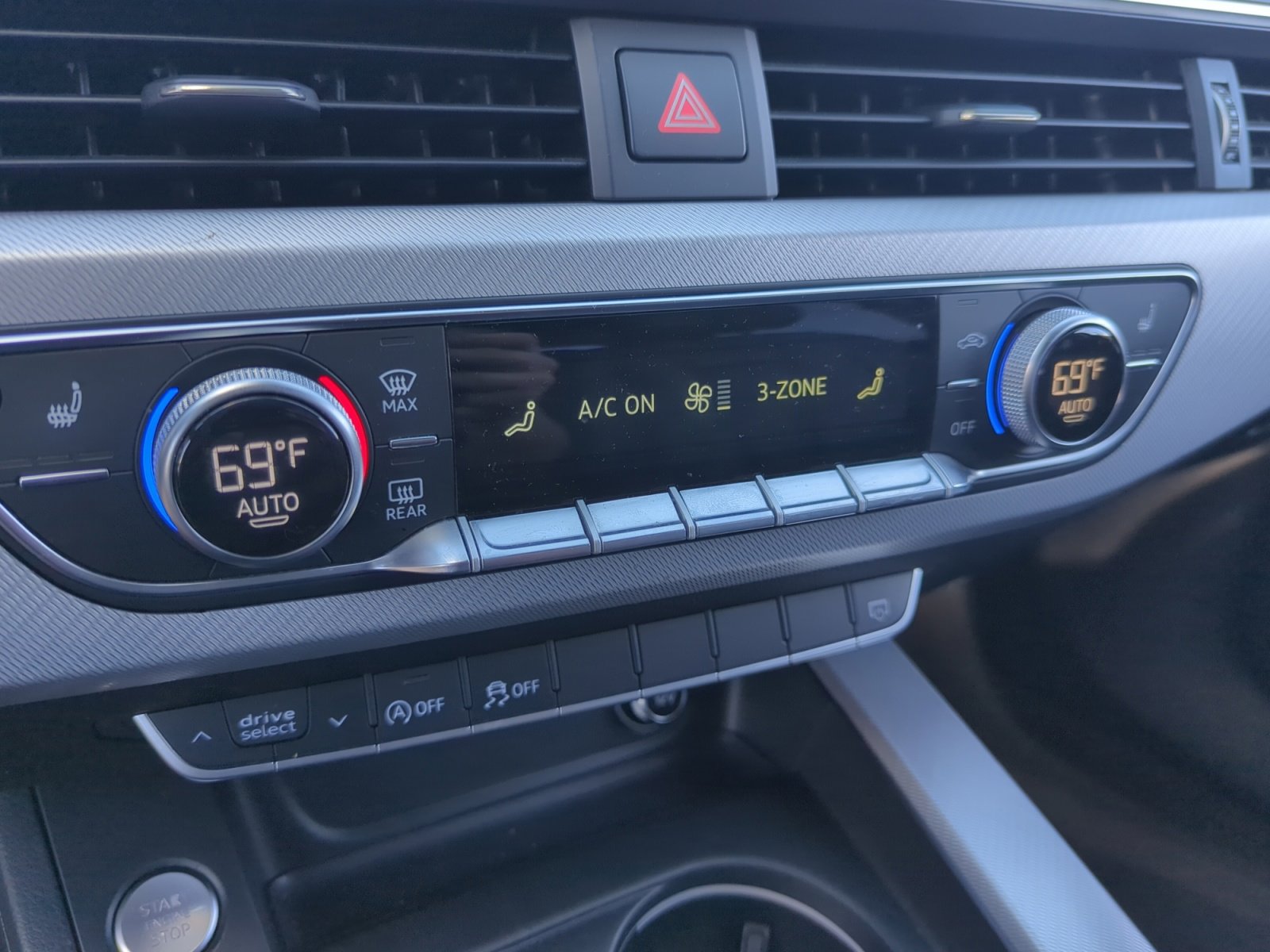 Used 2017 Audi A4 2.0T Ultra Premium w/ Convenience Package image 12